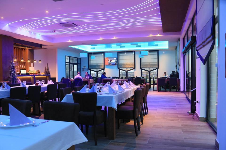 Hotel Crystal Pecinci المظهر الخارجي الصورة