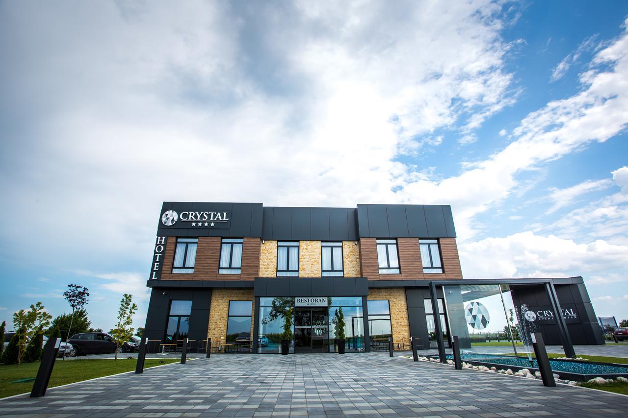 Hotel Crystal Pecinci المظهر الخارجي الصورة