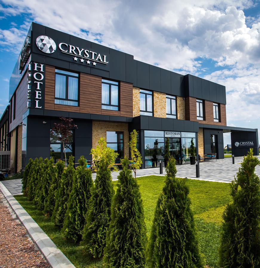 Hotel Crystal Pecinci المظهر الخارجي الصورة